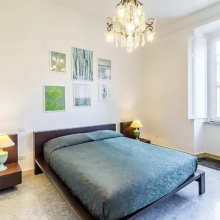 Διαμέρισμα Sleeps 6 Air Con Wifi *
