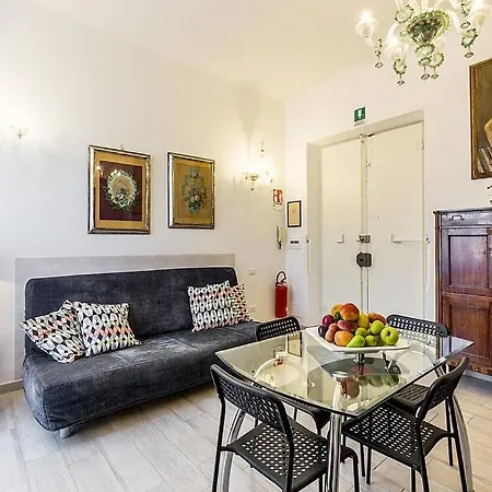 Διαμέρισμα Sleeps 6 Air Con Wifi Ρώμη